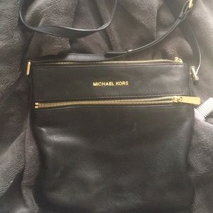 Micheal Kors satchel/cross body handbag